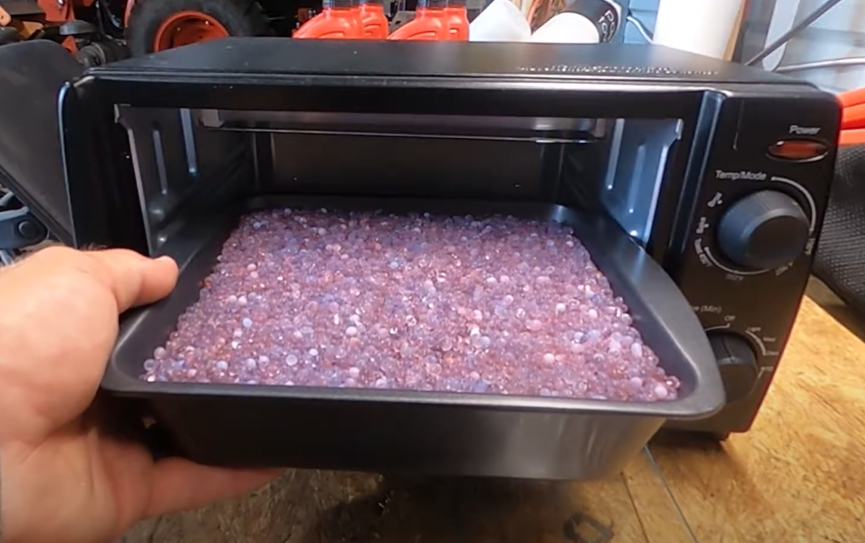 Silica gel in oven